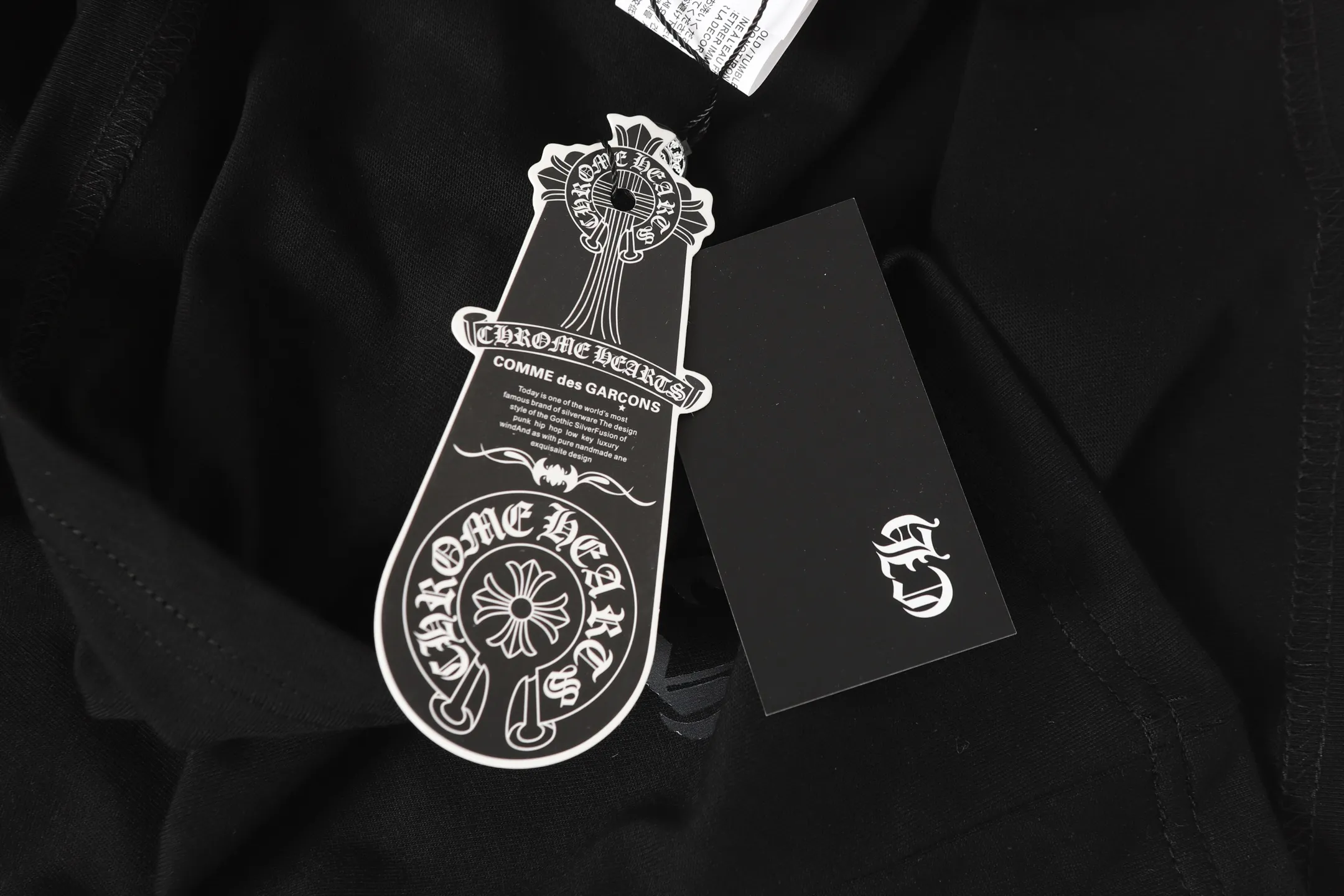 P160 -Chrome Hearts/Chrome Hearts 23ss color cross✝️Sanskrit letter printed short-sleeved T-shirt -High weight, high density and high quality. The wool is soft, delicate and skin-friendly. It feels soft and silky. It has excellent warmth and skin-friendly properties.